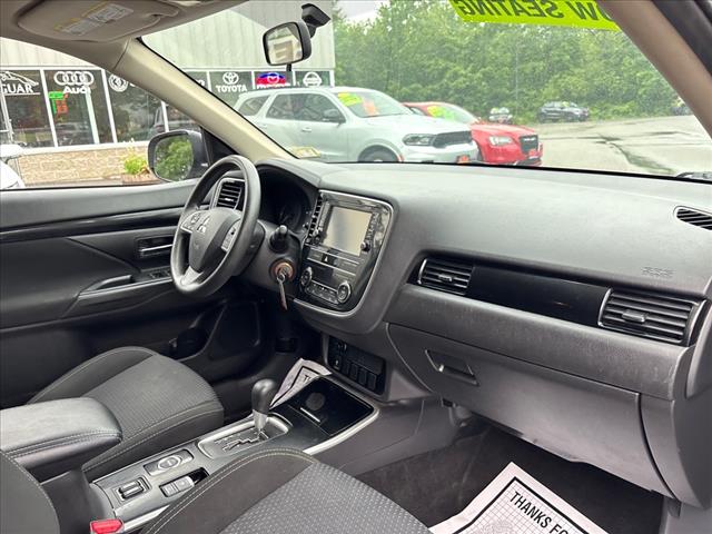 2019 Mitsubishi Outlander SE - Photo 19