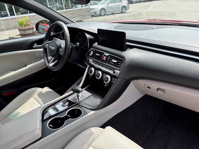 2023 Genesis G70 2.0T - Photo 19
