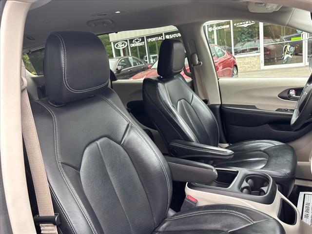 2022 Chrysler Pacifica Touring L - Photo 21