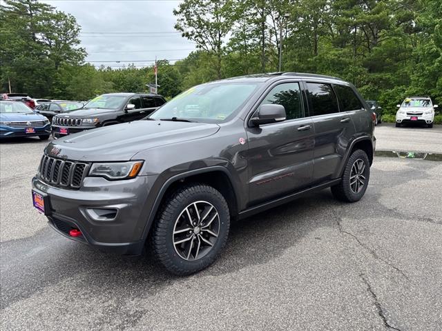 2017 Jeep Grand Cherokee Trailhawk - Photo 2