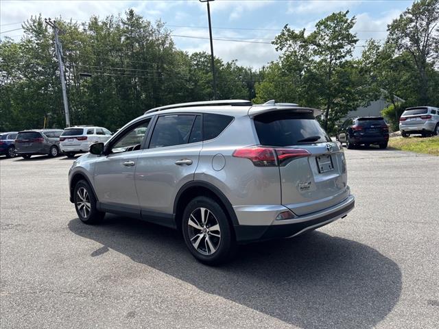 2017 Toyota RAV4 XLE - Photo 4