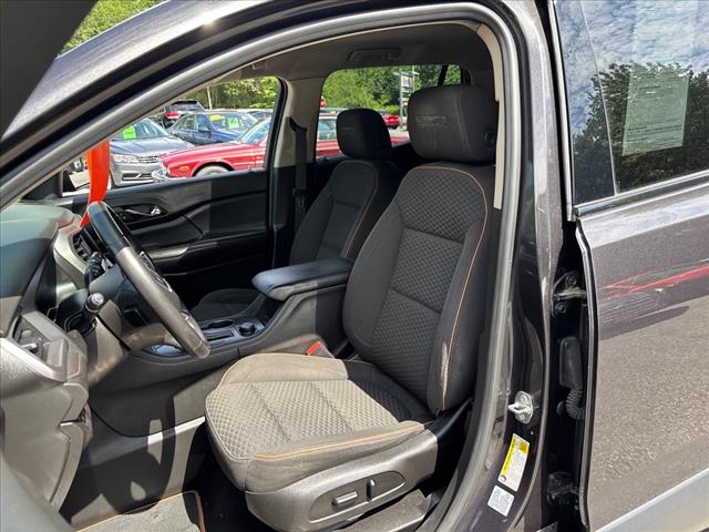 2017 GMC Acadia SLE-2