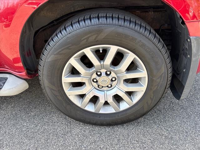 2012 Nissan Pathfinder LE