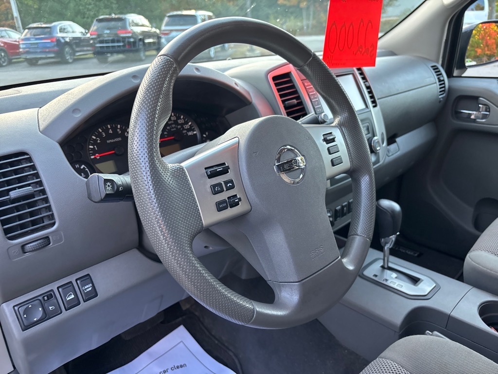2020 Nissan Frontier SV photo 11