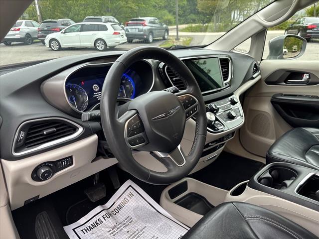 2022 Chrysler Pacifica Touring L