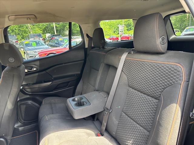 2017 GMC Acadia SLE-2