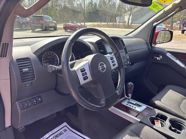 2012 Nissan Pathfinder LE