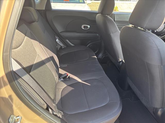 2015 Kia Soul Base