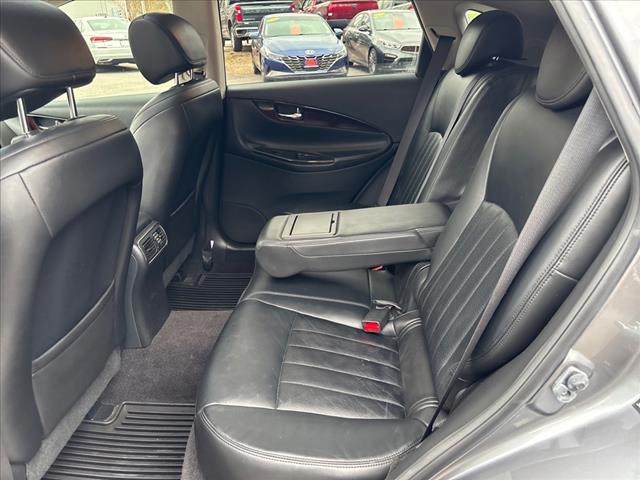 2017 INFINITI QX50 Base