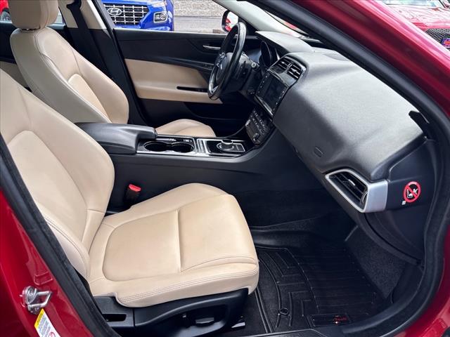 2017 Jaguar XE 35t Premium