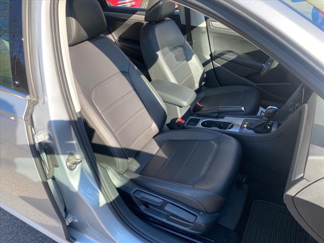 2021 Volkswagen Passat SE