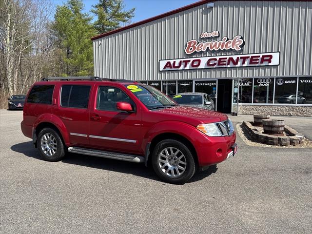 2012 Nissan Pathfinder LE