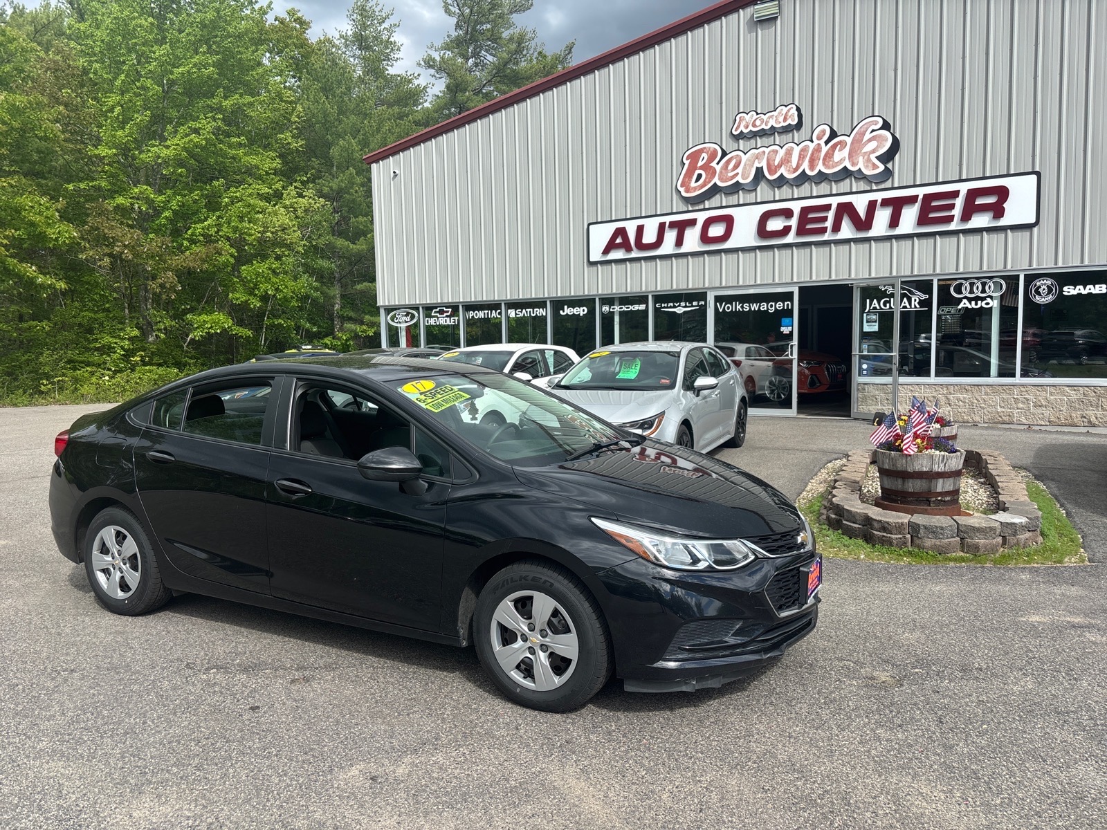 2017 Chevrolet Cruze LS Manual's photo