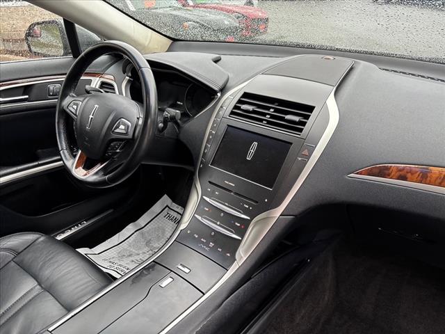 2016 Lincoln MKZ Base
