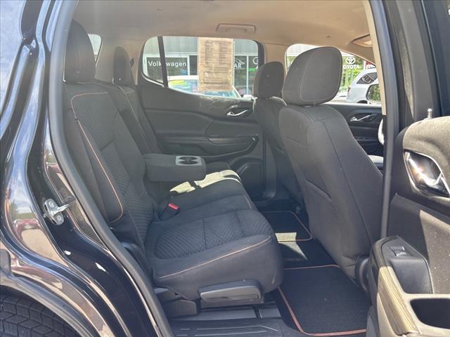 2017 GMC Acadia SLE-2