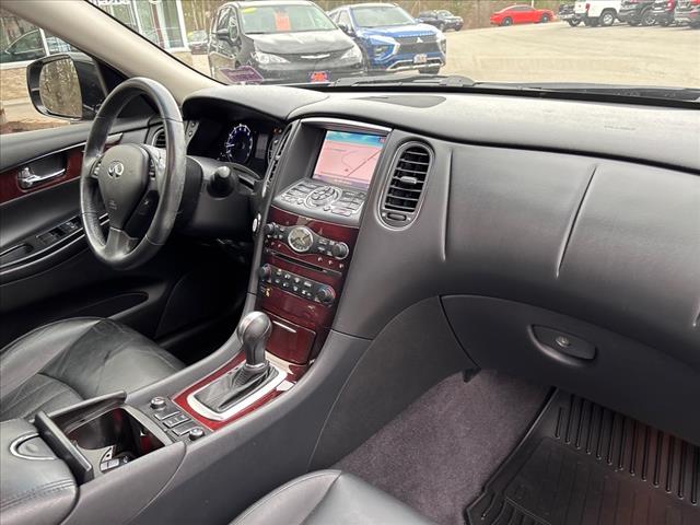 2017 INFINITI QX50 Base
