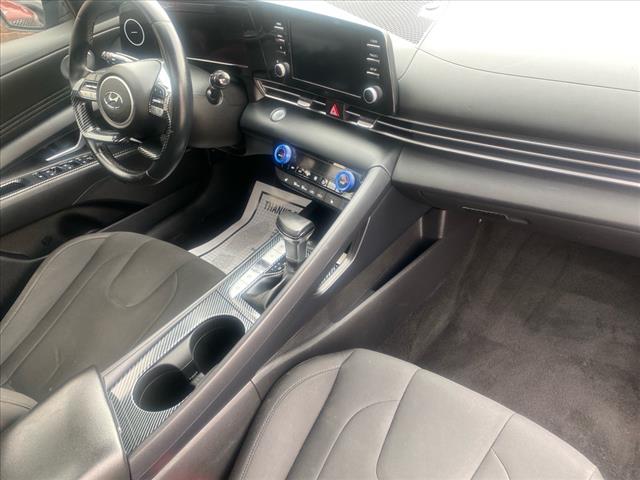 2021 Hyundai ELANTRA SEL