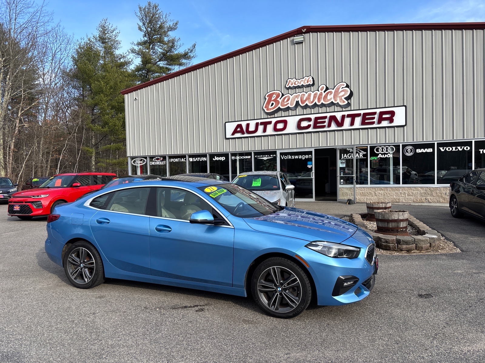 View vehicle photo 2