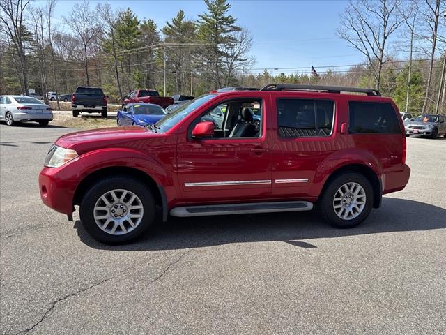 2012 Nissan Pathfinder LE