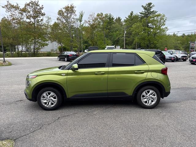 2022 Hyundai VENUE SE