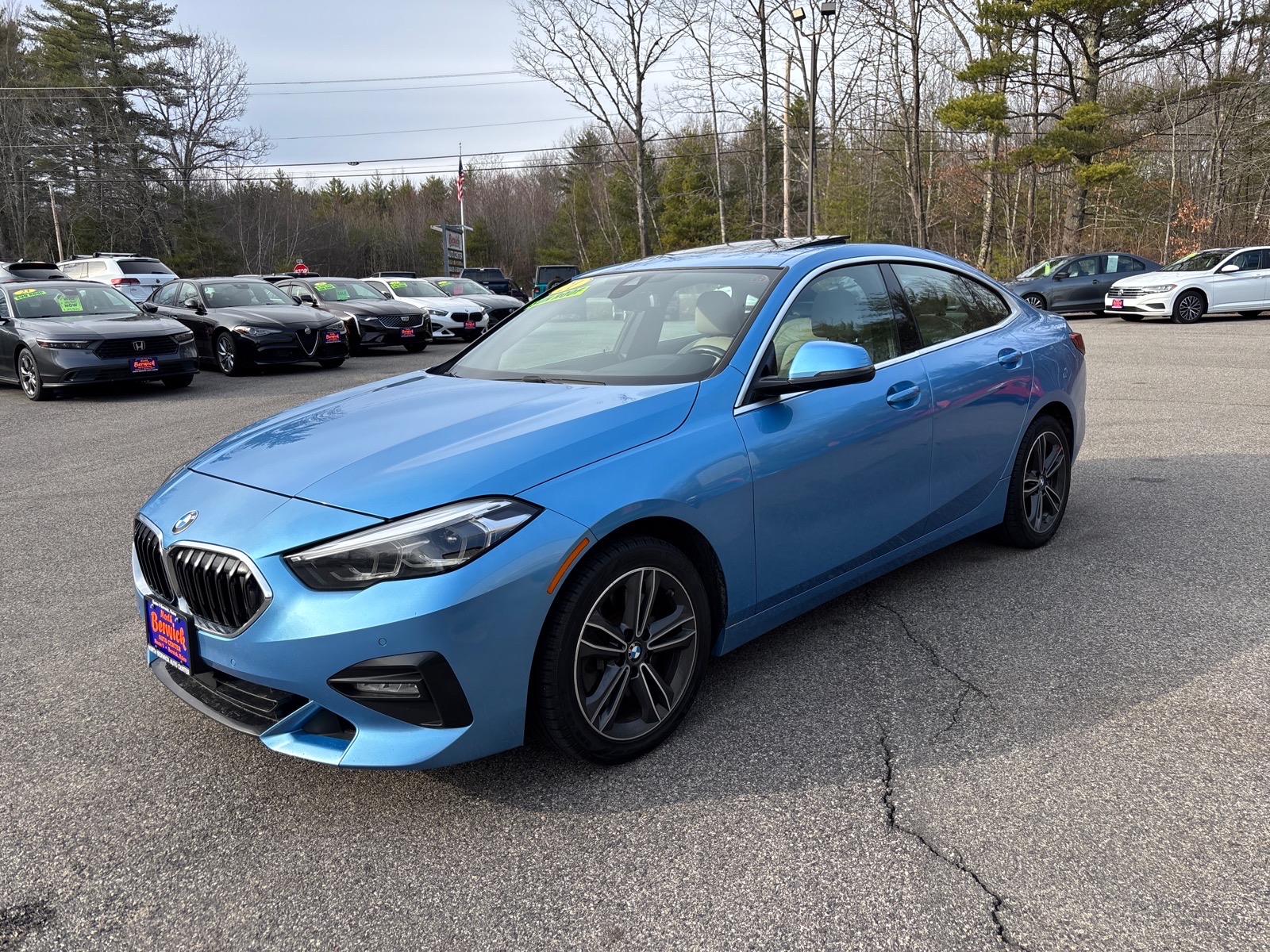 View vehicle photo 3