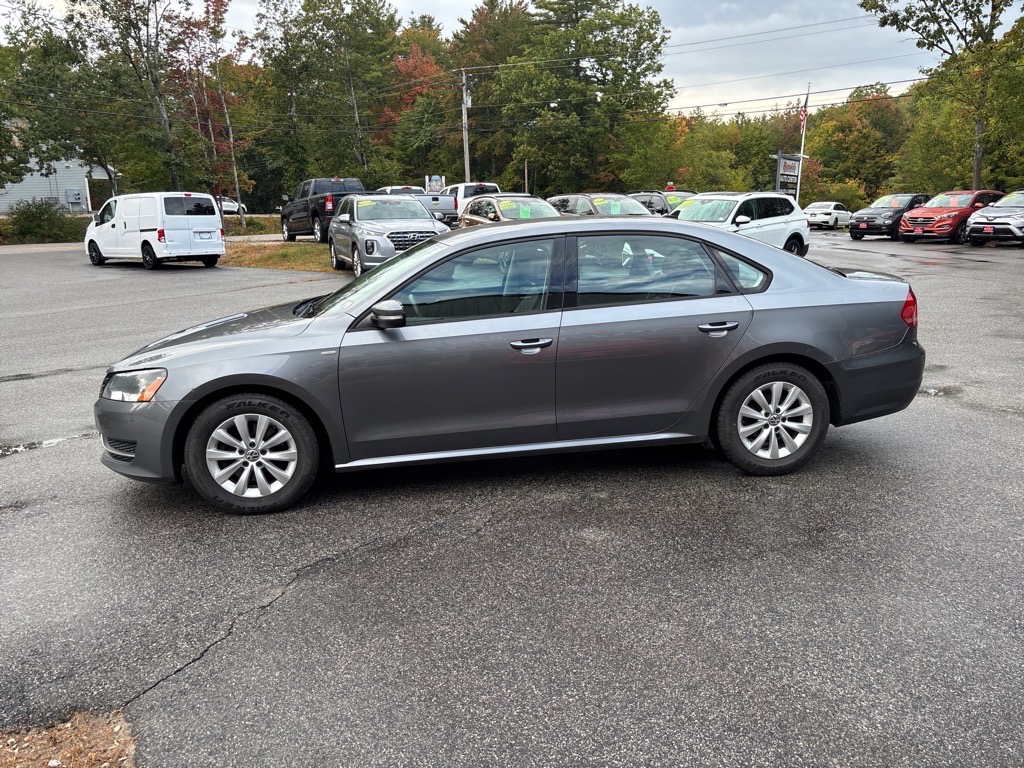 2015 Volkswagen Passat Wolfsburg Edition photo 2