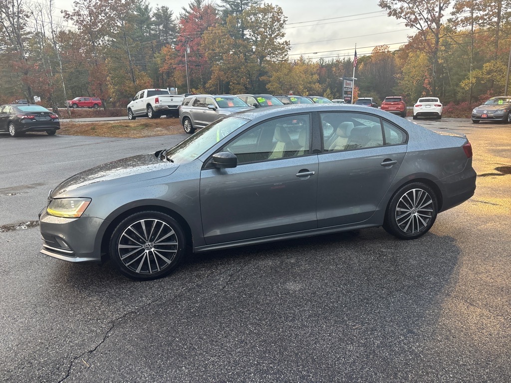 2017 Volkswagen Jetta 1.8T Sport photo 2