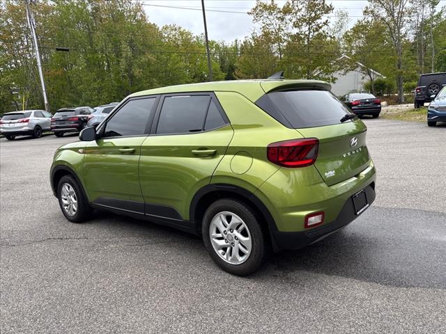 2022 Hyundai VENUE SE