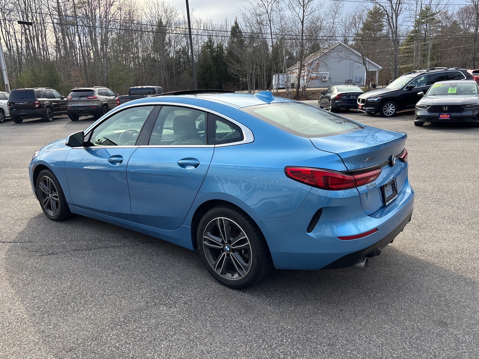 View vehicle photo 5