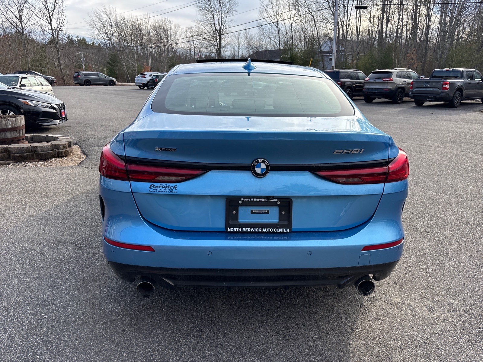 View vehicle photo 6