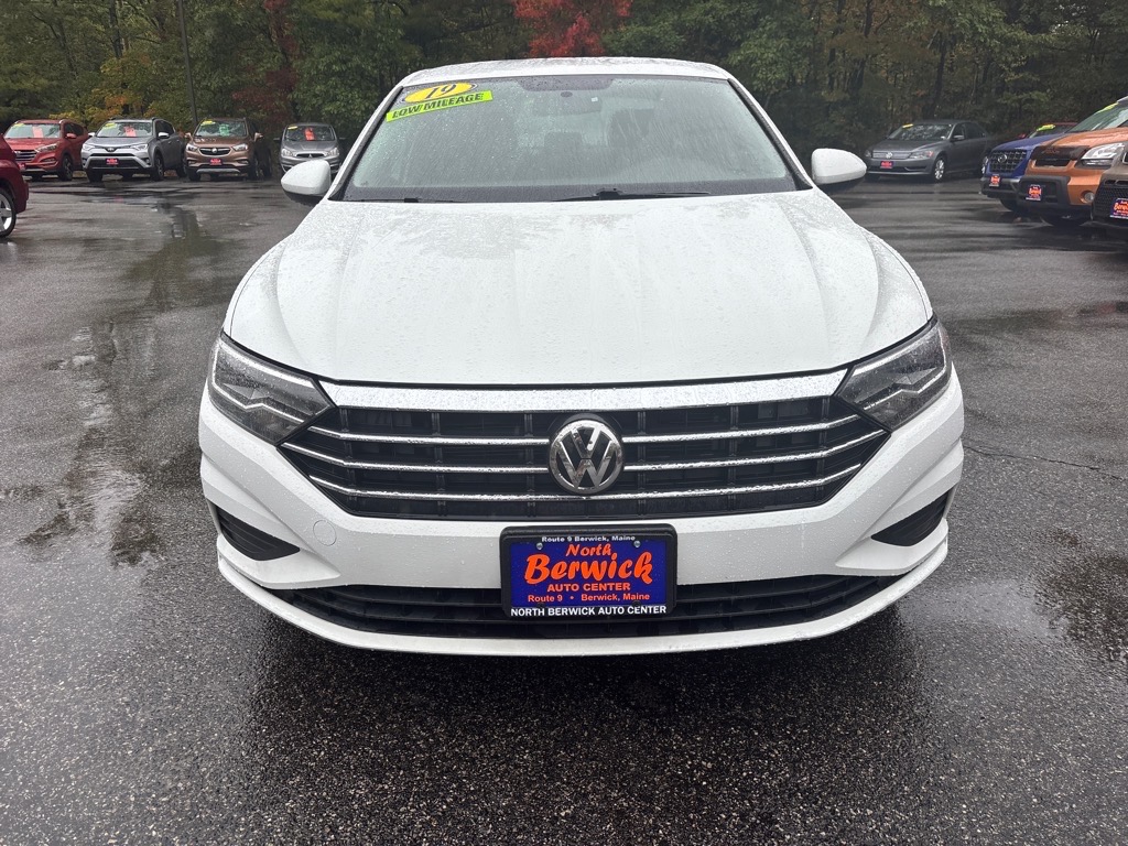2019 Volkswagen Jetta SE R-Line photo 5