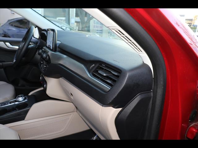 2022 Ford Escape Hybrid Titanium Hybrid