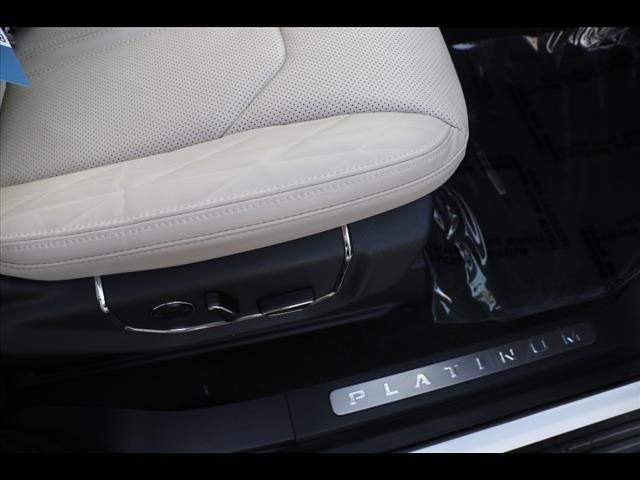 2024 Ford Expedition Platinum