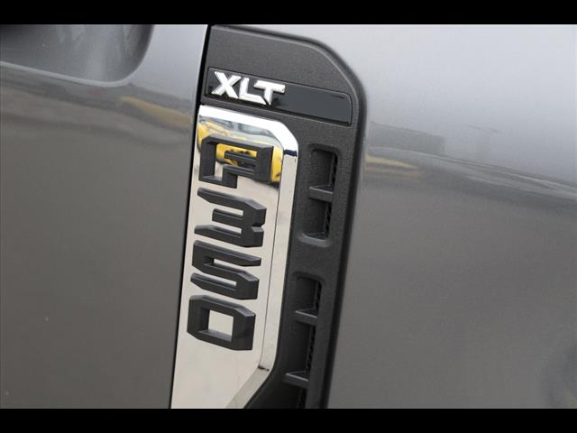 2025 Ford F-350 Super Duty XLT