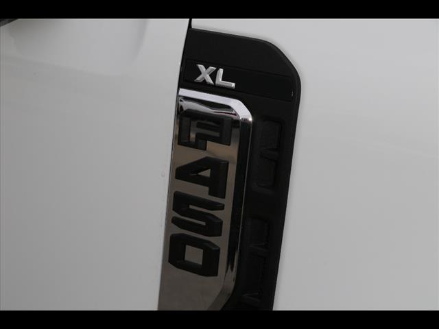 2025 Ford F-450 Super Duty XL