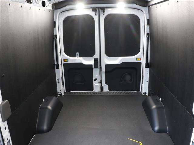 2025 Ford Transit Base