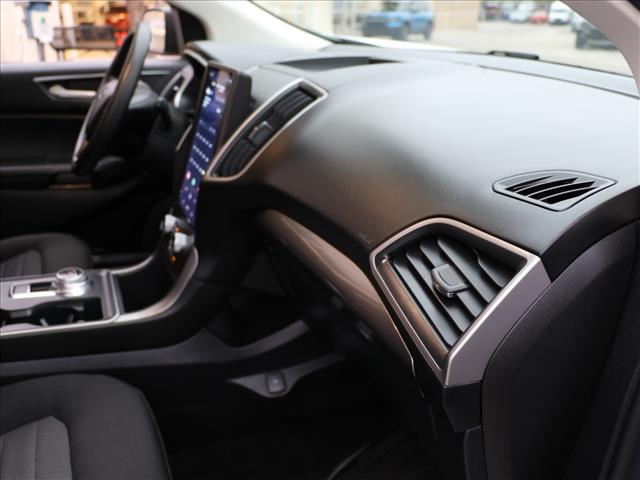 2021 Ford Edge SE