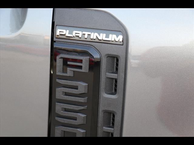 2025 Ford F-250 Super Duty Platinum