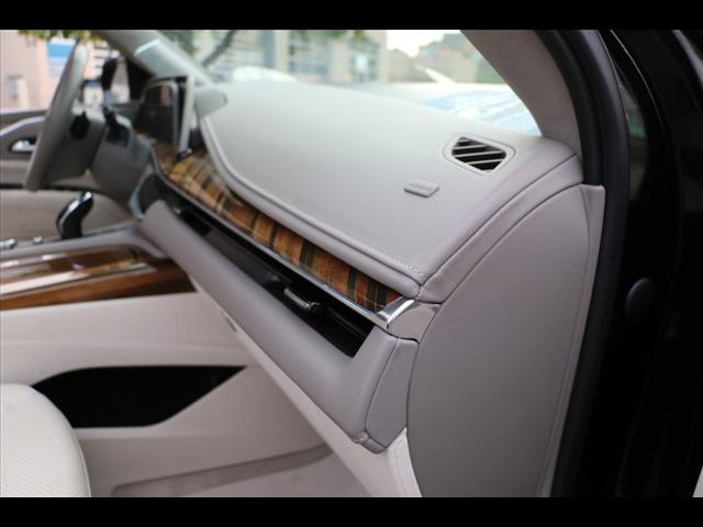 2023 Cadillac Escalade ESV Sport Platinum