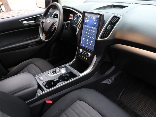 2021 Ford Edge SE