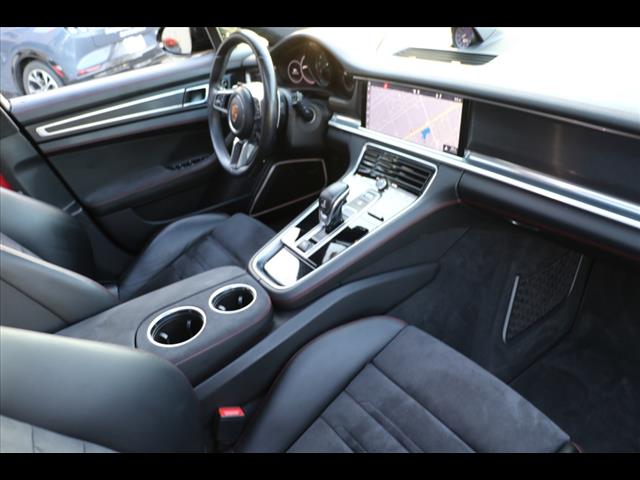 2020 Porsche Panamera GTS