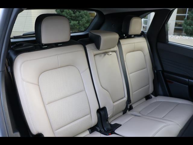 2021 Ford Escape Hybrid Titanium