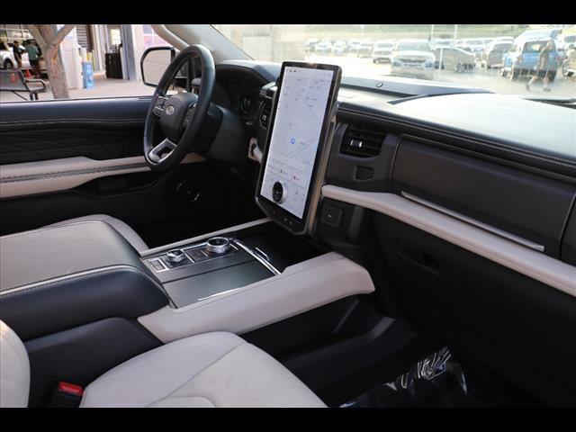 2024 Ford Expedition Platinum