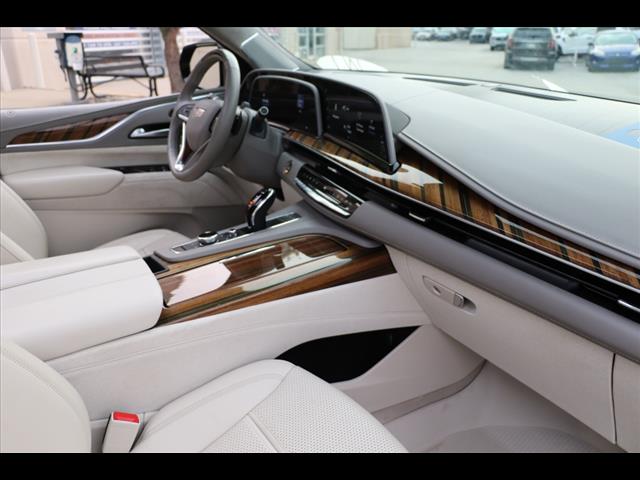 2023 Cadillac Escalade ESV Sport Platinum