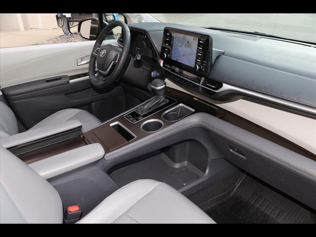 2021 Toyota Sienna XLE 7-Passenger