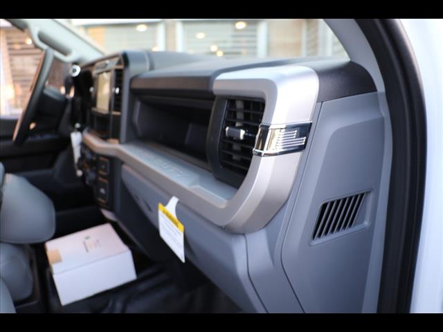 2025 Ford F-450 Super Duty XL