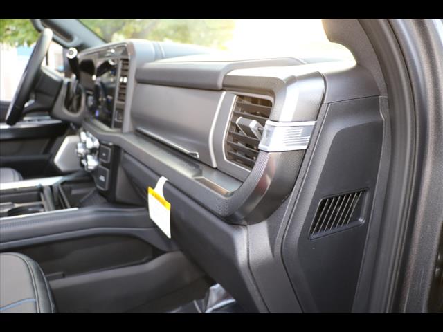 2025 Ford F-250 Super Duty Platinum