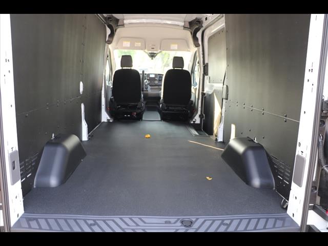 2025 Ford Transit 250