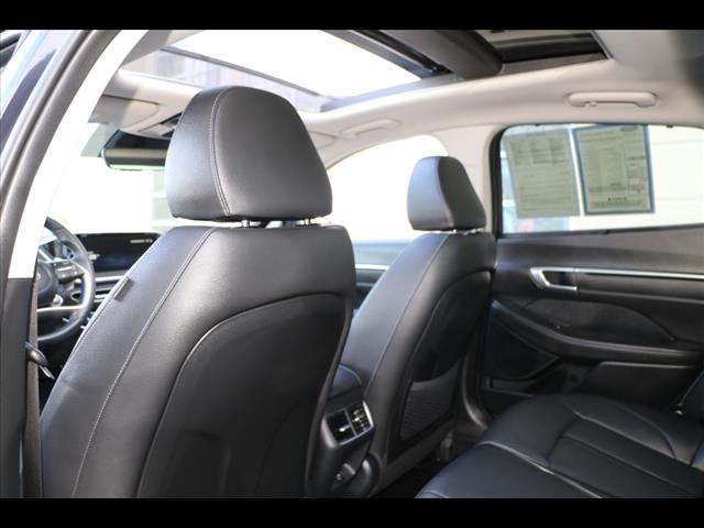 2023 Hyundai SONATA Hybrid Limited