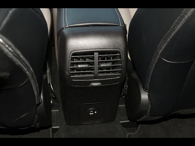 2022 Ford Escape Hybrid Titanium Hybrid